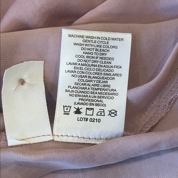 Hilary Radley Sleeveless pink top size medium - Picture 7 of 10